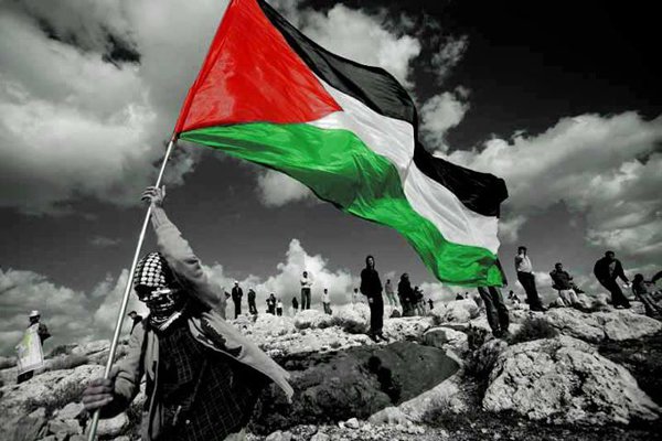 مركز حماية في ذكرى يوم الأرض يؤكد على حق الشعب الفلسطيني في العودة إلى أرضه