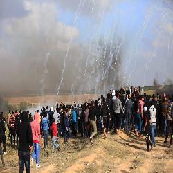 حماية: شهيد وعشرات الإصابات في اعتداء قوات الاحتلال على المسيرات السلمية في جمعتها "24"، في ظل صمت دولي وعجز عربي عن وضع حد لانتهاكات القانون الدولي