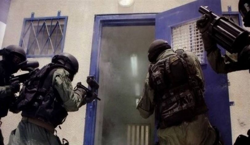 "حماية" يدين الإجراءات العنصرية بحق الأسرى والمعتقلين الفلسطينيين في سجون الاحتلال